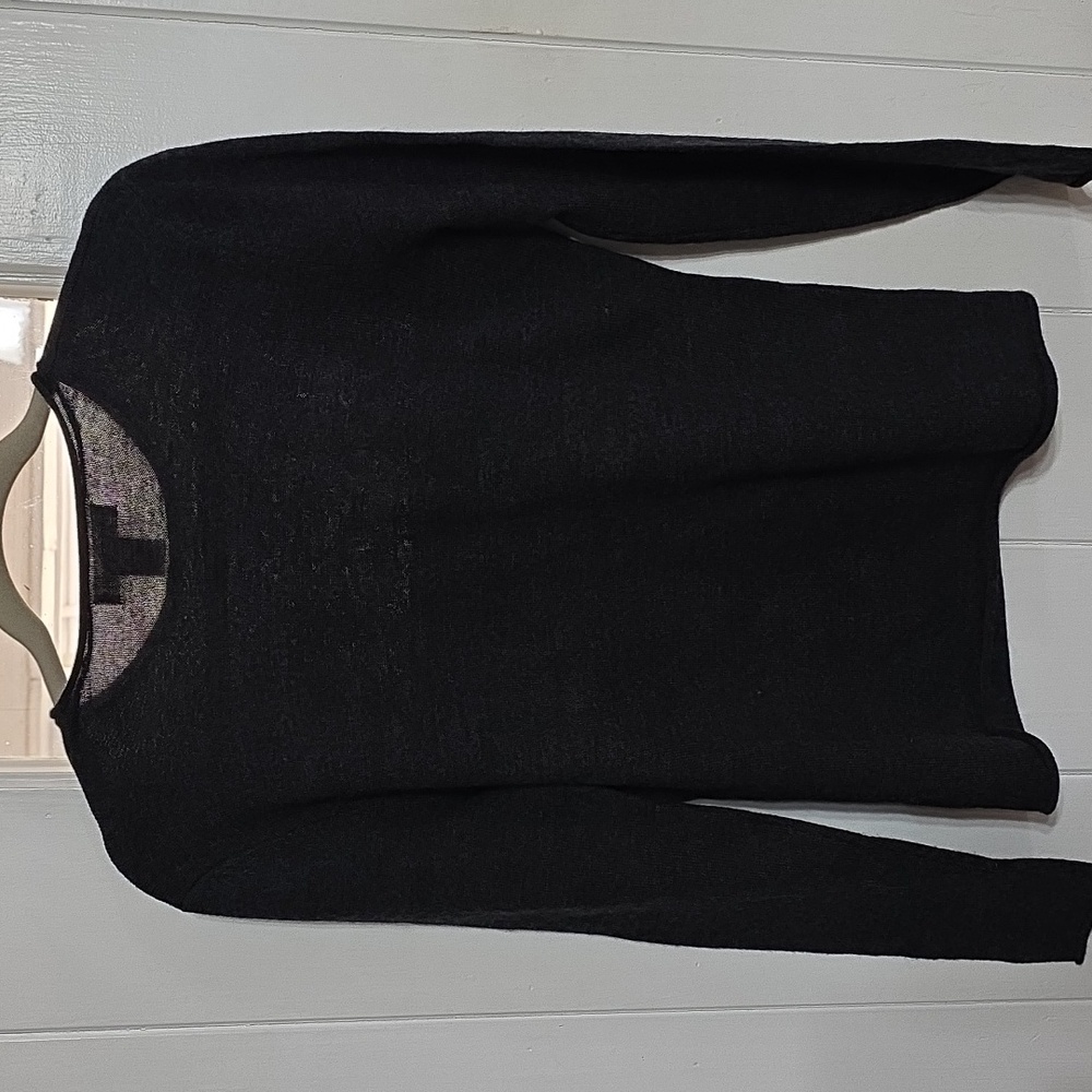 NWT Susan Bristol Womens 100% Merino Wool Sweater Black Rolled Hems Cozy Sz M - Picture 7 of 11